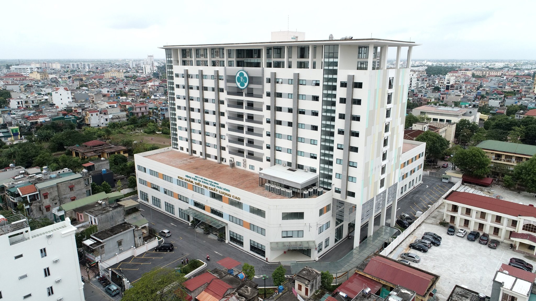 Bệnh viện Thái Bình - Đa khoa chất lượng cao tọa lạc tại số 104 Phan Bá Vành, phường Trần Hưng Đạo, tỉnh Hưng Yên